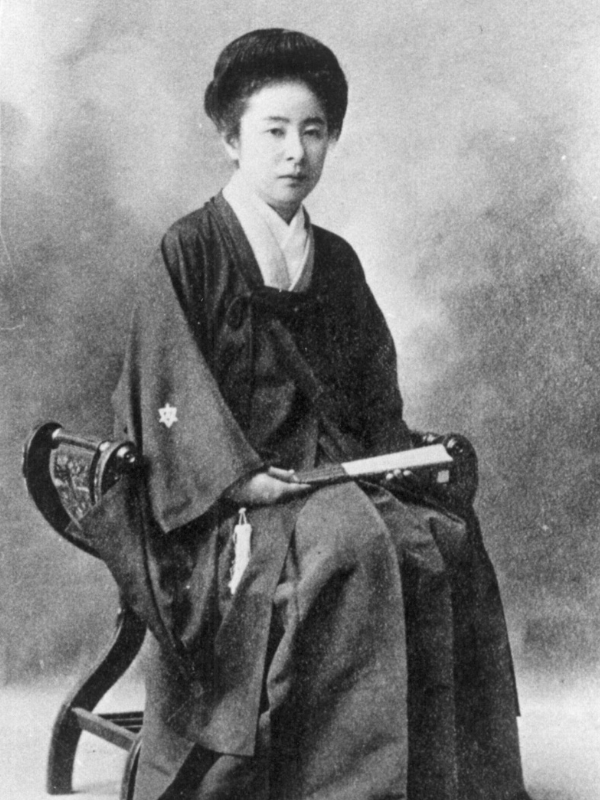 創立者　下田歌子